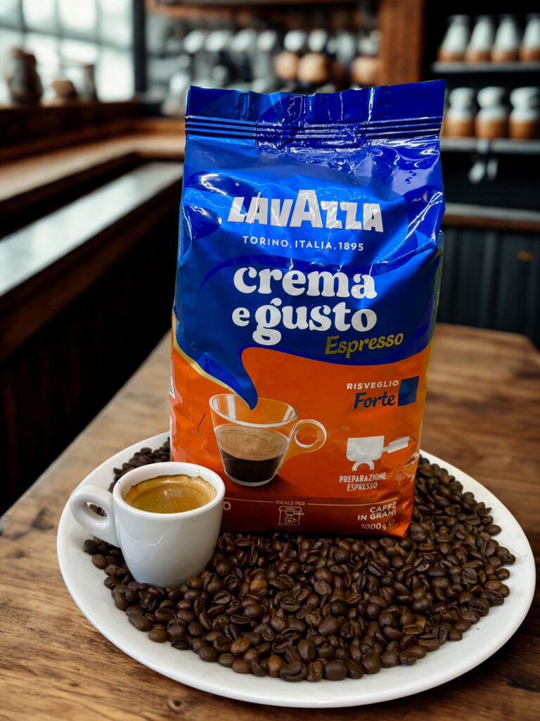 Кафе на зърна Lavazza Crema E Gusto Forte 1кг.